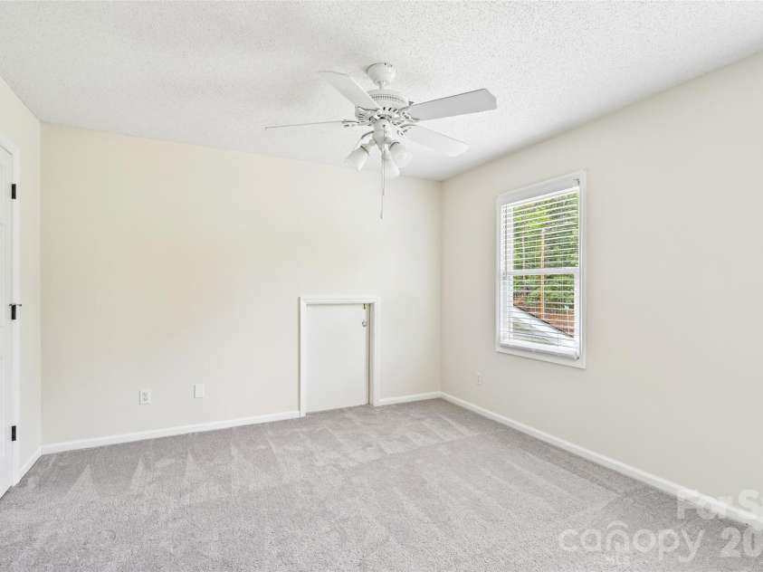 561 Briarwood Road, Lancaster, SC 29720.  MLS# CAR4380574, YatesRealty ID 21249. 