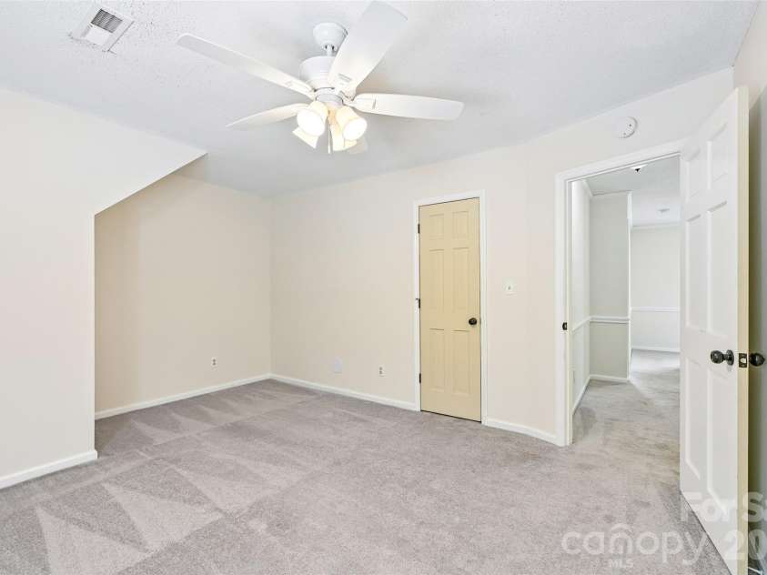 561 Briarwood Road, Lancaster, SC 29720.  MLS# CAR4380574, YatesRealty ID 21249. 