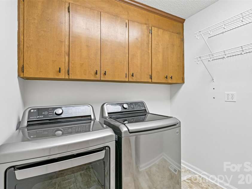 561 Briarwood Road, Lancaster, SC 29720.  MLS# CAR4380574, YatesRealty ID 21249. 