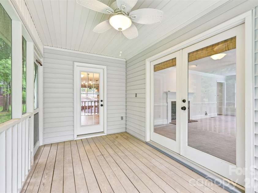 561 Briarwood Road, Lancaster, SC 29720.  MLS# CAR4380574, YatesRealty ID 21249. 