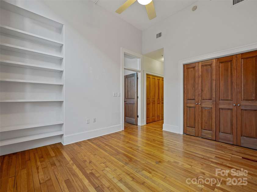 84 Walnut Street, Asheville, NC 28801.  MLS# CAR4313589, YatesRealty ID 2125. 