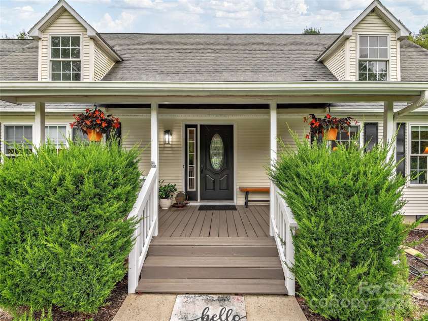 86 Clayton Lake Road, Waynesville, NC 28785.  MLS# CAR4189664, YatesRealty ID 2125. 
