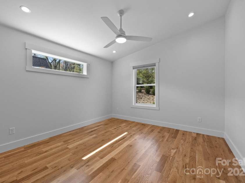 87 Glendale Avenue, Asheville, NC 28803.  MLS# CAR4145550, YatesRealty ID 2125. Bedroom #3