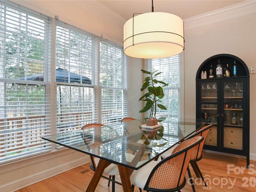 14636 Northgreen Drive, Huntersville, NC 28078.  MLS# CAR4345794, YatesRealty ID 21250. New and improved kitchen space seats six and includes new lighting.