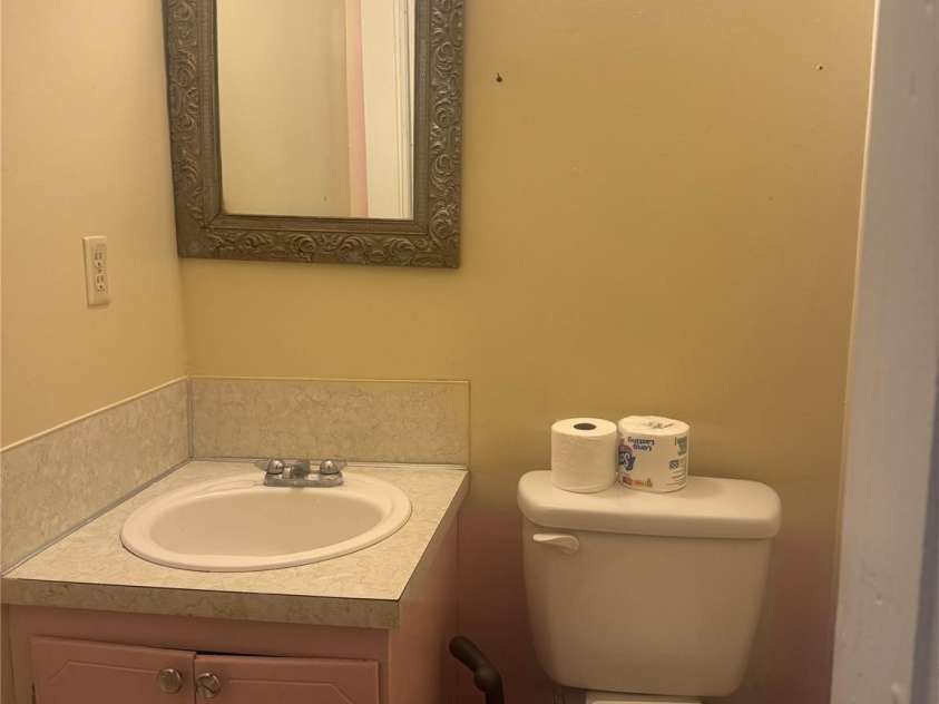 237 Institute Street, Mooresville, NC 28115.  MLS# CAR4269629, YatesRealty ID 21251. 