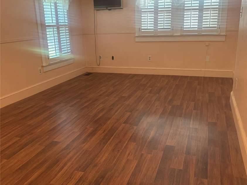 237 Institute Street, Mooresville, NC 28115.  MLS# CAR4269629, YatesRealty ID 21251. 