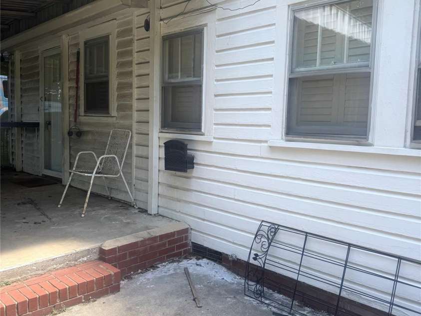 237 Institute Street, Mooresville, NC 28115.  MLS# CAR4269629, YatesRealty ID 21251. 