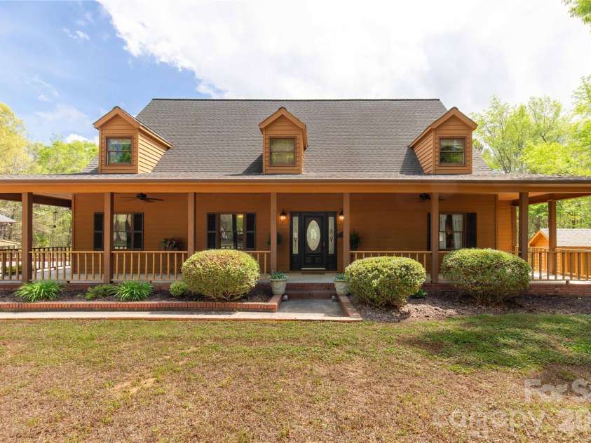 529 Langley Road, Lancaster, SC 29720.  MLS# CAR4364115, YatesRealty ID 21251. 