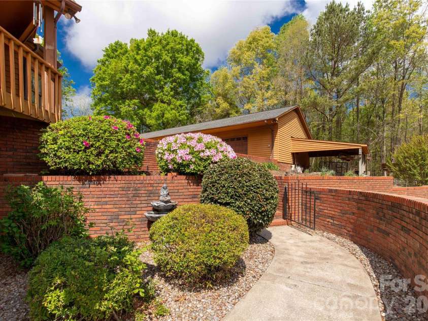 529 Langley Road, Lancaster, SC 29720.  MLS# CAR4364115, YatesRealty ID 21251. 