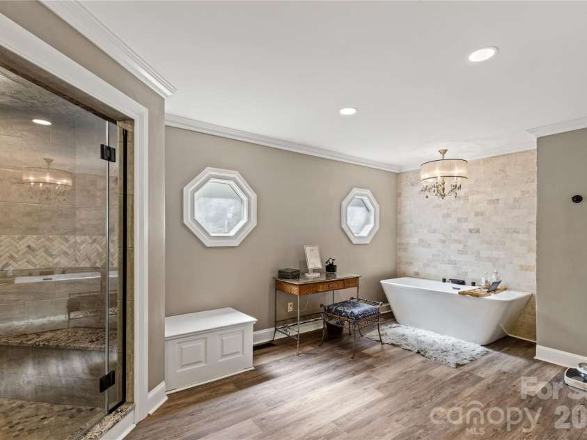 529 Langley Road, Lancaster, SC 29720.  MLS# CAR4364115, YatesRealty ID 21251. Primary Bath