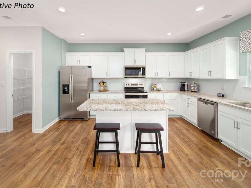 143 Apple Orchard Court, Statesville, NC 28677.  MLS# CAR4254321, YatesRealty ID 21252. 