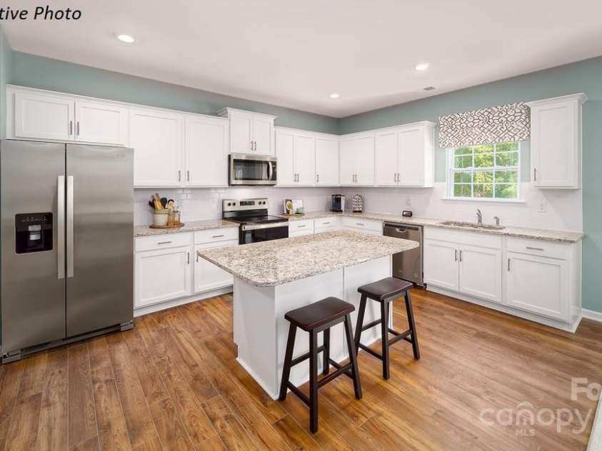 143 Apple Orchard Court, Statesville, NC 28677.  MLS# CAR4254321, YatesRealty ID 21252. 