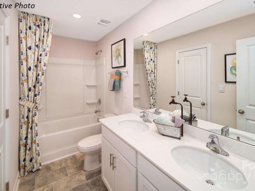 143 Apple Orchard Court, Statesville, NC 28677.  MLS# CAR4254321, YatesRealty ID 21252. 