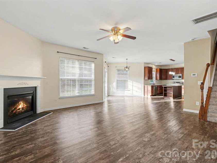 16014 Raptor Court, Charlotte, NC 28278.  MLS# CAR4356754, YatesRealty ID 21252. 