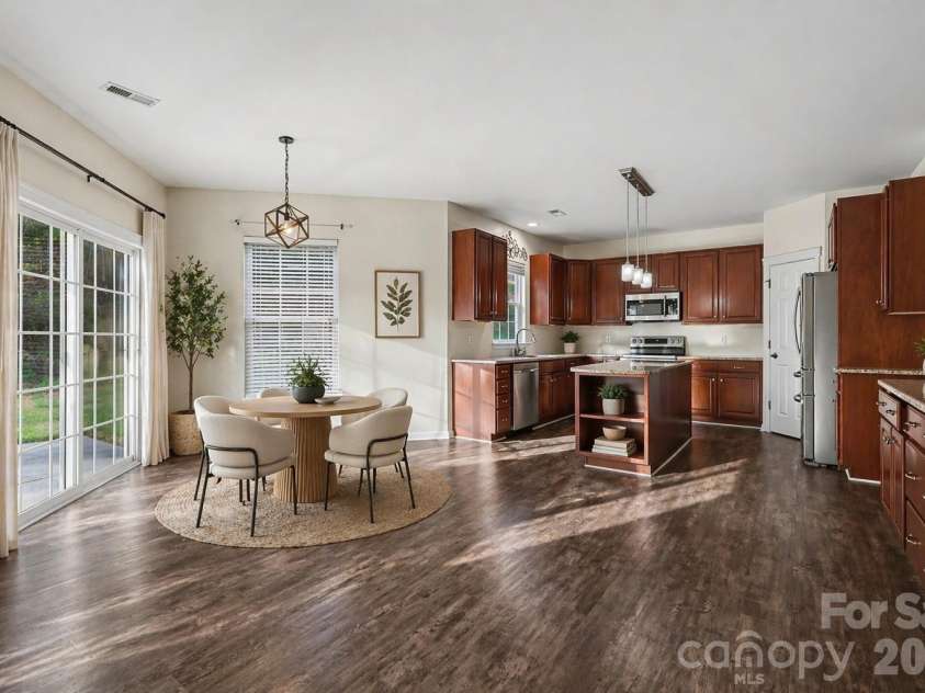 16014 Raptor Court, Charlotte, NC 28278.  MLS# CAR4356754, YatesRealty ID 21252. Virtually Staged Breakfast Nook