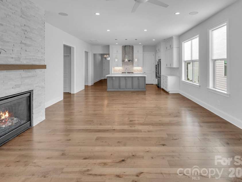14008 Little Spring Court, Charlotte, NC 28278.  MLS# CAR4292968, YatesRealty ID 21253. 