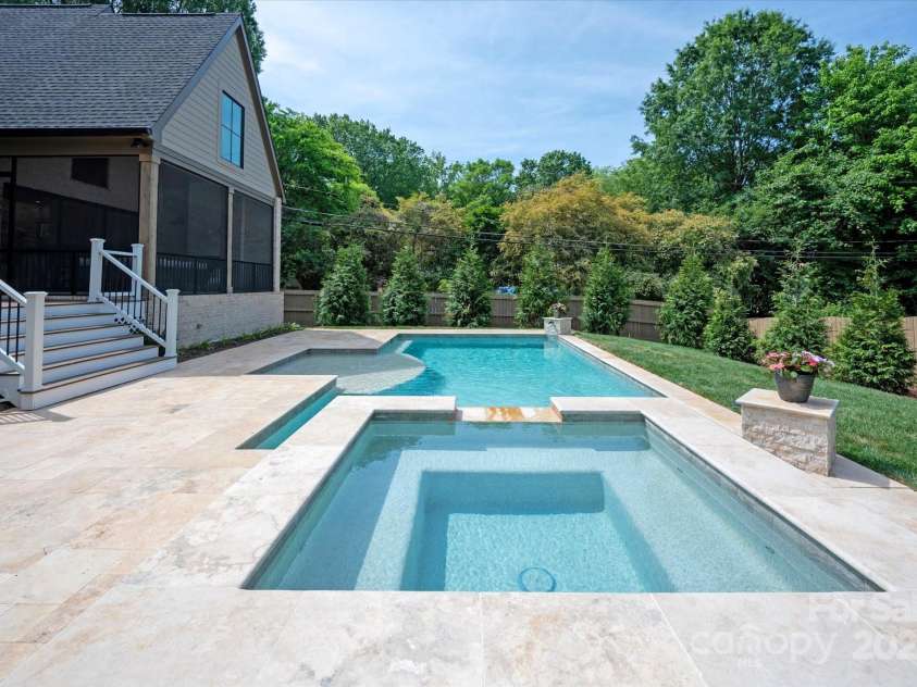 3524 Lacie Lane, Charlotte, NC 28211.  MLS# CAR4254201, YatesRealty ID 21253. 