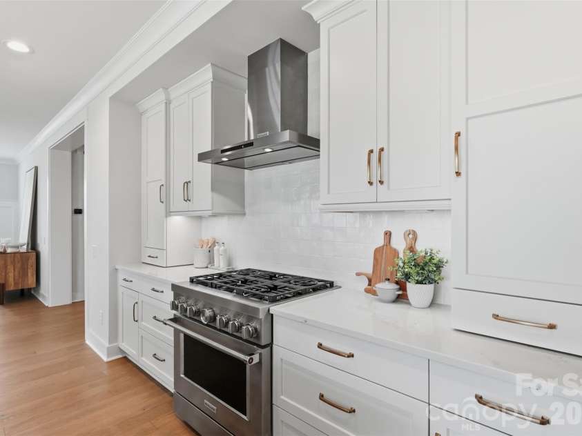 6083 Holden Court, Fort Mill, SC 29715.  MLS# CAR4420535, YatesRealty ID 21254. 