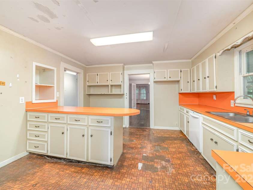 520 Eastwood Park Circle, Albemarle, NC 28001.  MLS# CAR4265334, YatesRealty ID 21256. 