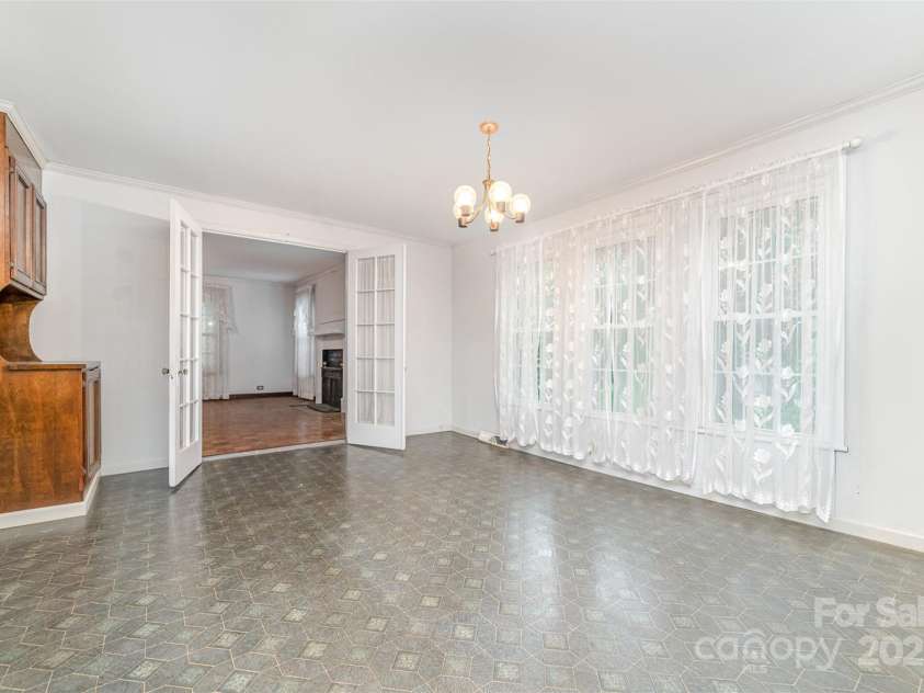 520 Eastwood Park Circle, Albemarle, NC 28001.  MLS# CAR4265334, YatesRealty ID 21256. 