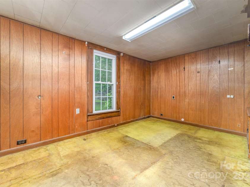 520 Eastwood Park Circle, Albemarle, NC 28001.  MLS# CAR4265334, YatesRealty ID 21256. 