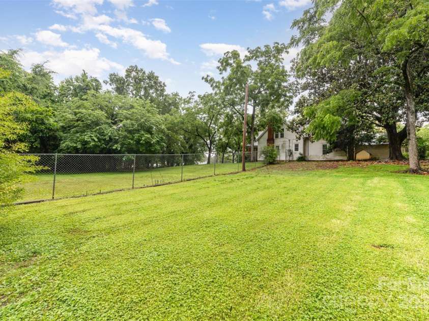 520 Eastwood Park Circle, Albemarle, NC 28001.  MLS# CAR4265334, YatesRealty ID 21256. 