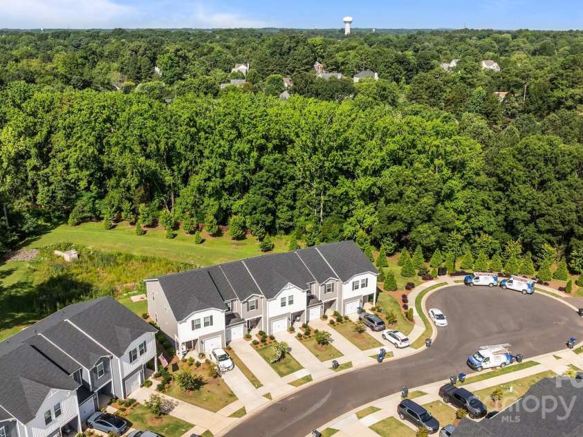 853 Gerard Bay Drive, Fort Mill, SC 29715.  MLS# CAR4268298, YatesRealty ID 21257. 