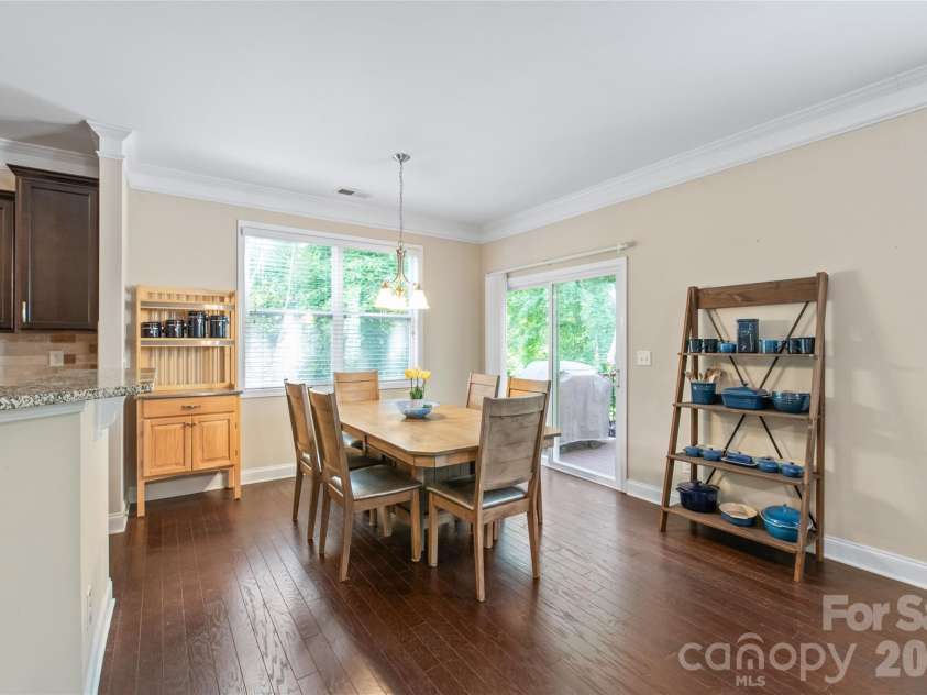 973 Autumn Glen Court, Clover, SC 29710.  MLS# CAR4378238, YatesRealty ID 21259. Breakfast area