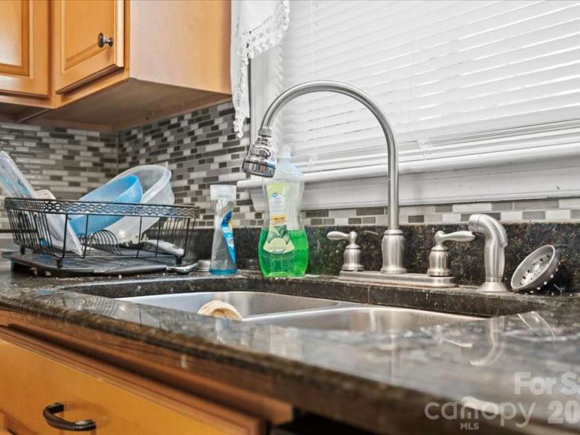 106 Elizabeth Drive, Cheraw, SC 29520.  MLS# CAR4346107, YatesRealty ID 2126. 