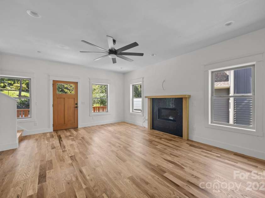 58 Pinedale Road, Asheville, NC 28805.  MLS# CAR4320485, YatesRealty ID 2126. 