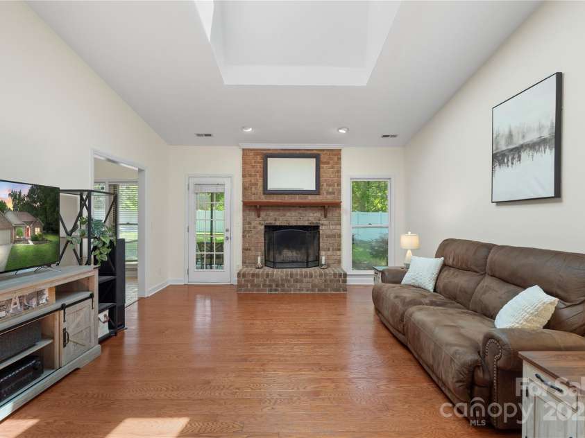 14747 Pomerol Lane, Pineville, NC 28134.  MLS# CAR4273113, YatesRealty ID 21260. 