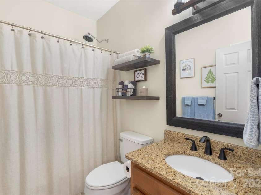 14747 Pomerol Lane, Pineville, NC 28134.  MLS# CAR4273113, YatesRealty ID 21260. 