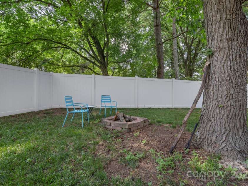 14747 Pomerol Lane, Pineville, NC 28134.  MLS# CAR4273113, YatesRealty ID 21260. 