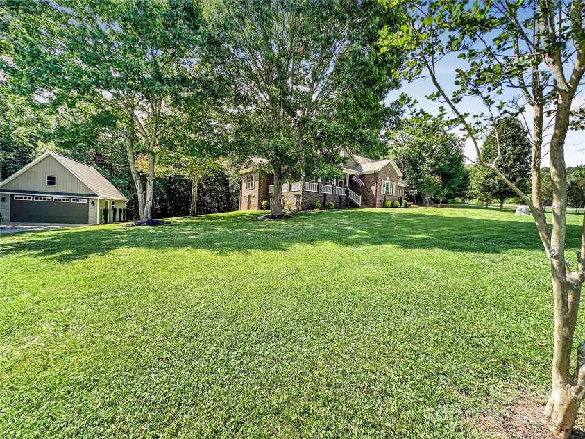 234 Rivercliff Drive, Stony Point, NC 28678.  MLS# CAR4269544, YatesRealty ID 21261. 