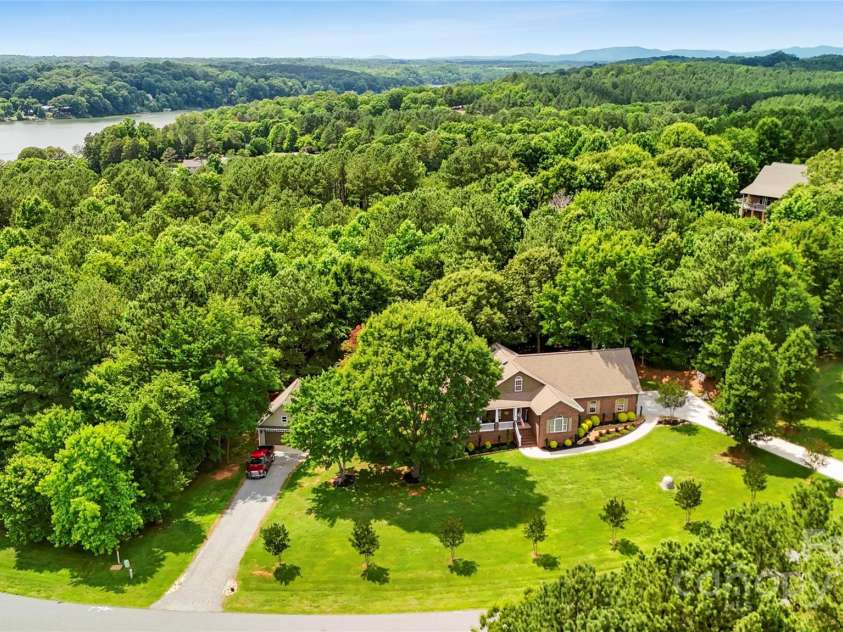 234 Rivercliff Drive, Stony Point, NC 28678.  MLS# CAR4269544, YatesRealty ID 21261. 