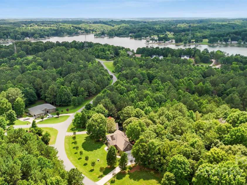 234 Rivercliff Drive, Stony Point, NC 28678.  MLS# CAR4269544, YatesRealty ID 21261. 