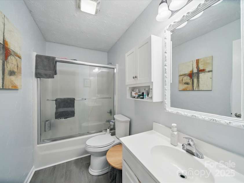 2345 Stallings Road, Matthews, NC 28104.  MLS# CAR4268462, YatesRealty ID 21262. 