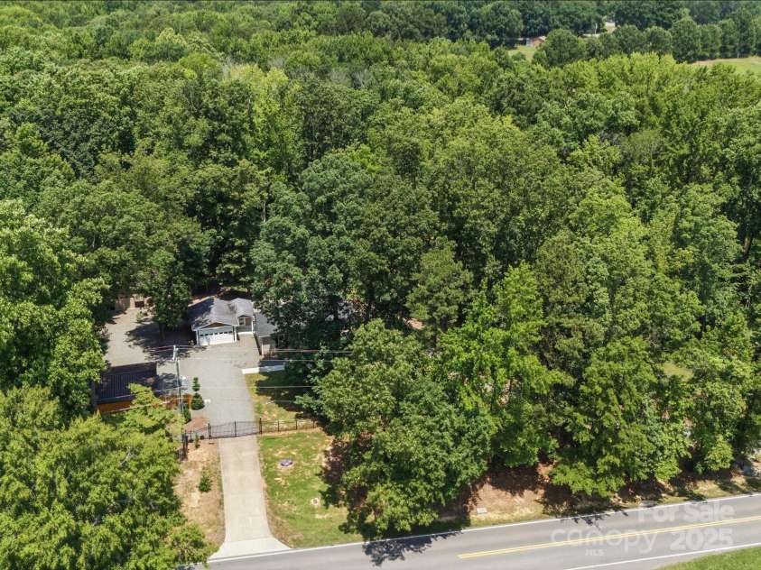 2345 Stallings Road, Matthews, NC 28104.  MLS# CAR4268462, YatesRealty ID 21262. 