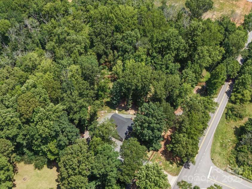 2345 Stallings Road, Matthews, NC 28104.  MLS# CAR4268462, YatesRealty ID 21262. 