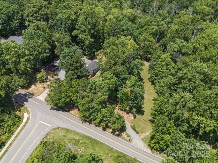 2345 Stallings Road, Matthews, NC 28104.  MLS# CAR4268462, YatesRealty ID 21262. 