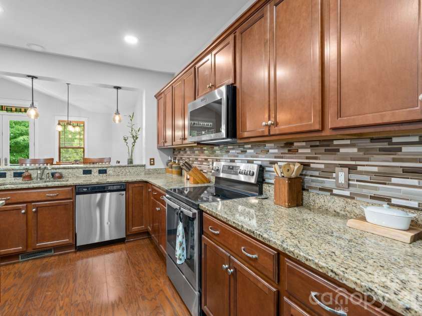 316 Fennel Dun Circle, Biltmore Lake, NC 28715.  MLS# CAR4378925, YatesRealty ID 21263. 