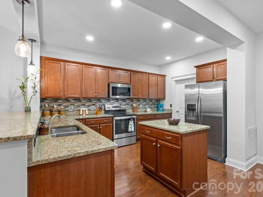 316 Fennel Dun Circle, Biltmore Lake, NC 28715.  MLS# CAR4378925, YatesRealty ID 21263. 