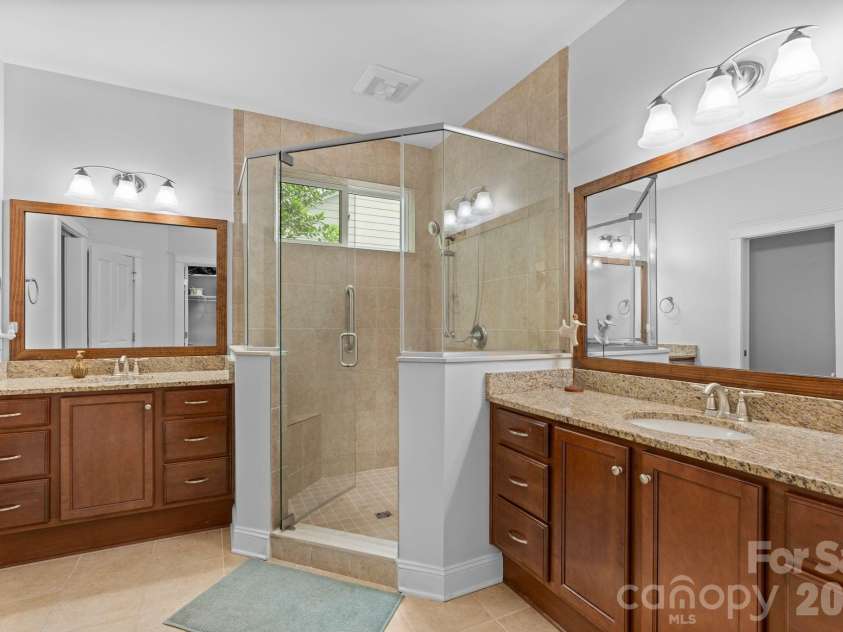 316 Fennel Dun Circle, Biltmore Lake, NC 28715.  MLS# CAR4378925, YatesRealty ID 21263. 