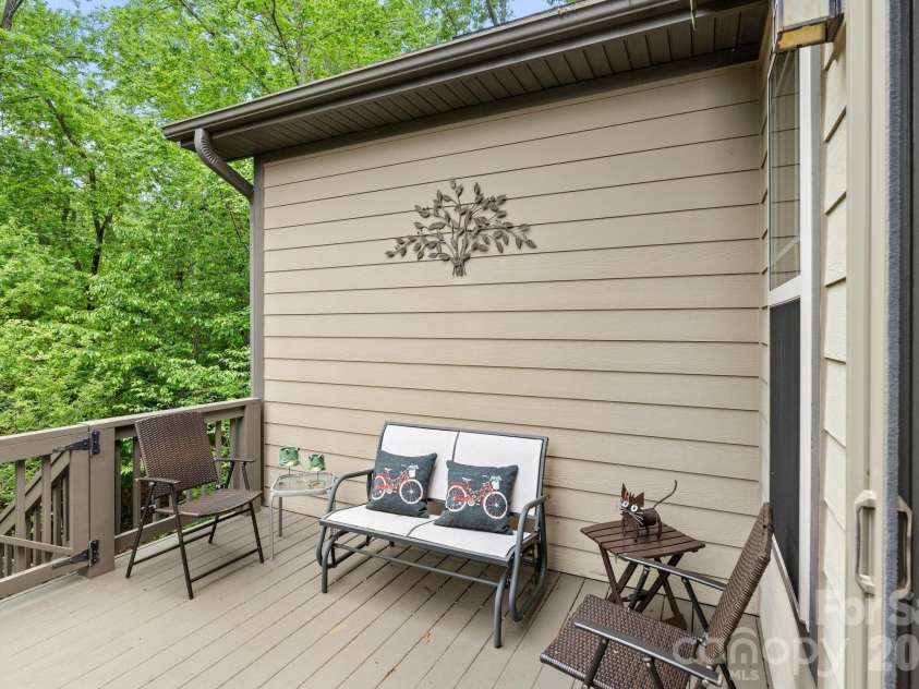 316 Fennel Dun Circle, Biltmore Lake, NC 28715.  MLS# CAR4378925, YatesRealty ID 21263. 