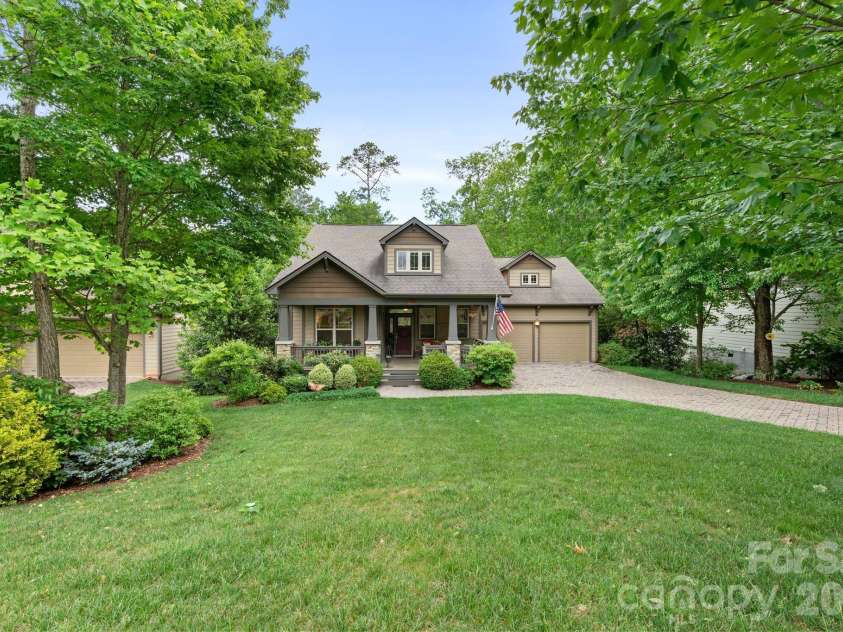 316 Fennel Dun Circle, Biltmore Lake, NC 28715.  MLS# CAR4378925, YatesRealty ID 21263. 