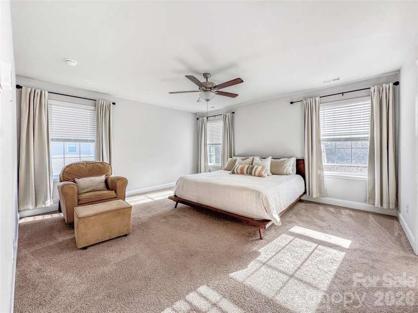 211 Macon Drive, Statesville, NC 28625.  MLS# CAR4350284, YatesRealty ID 21265. 