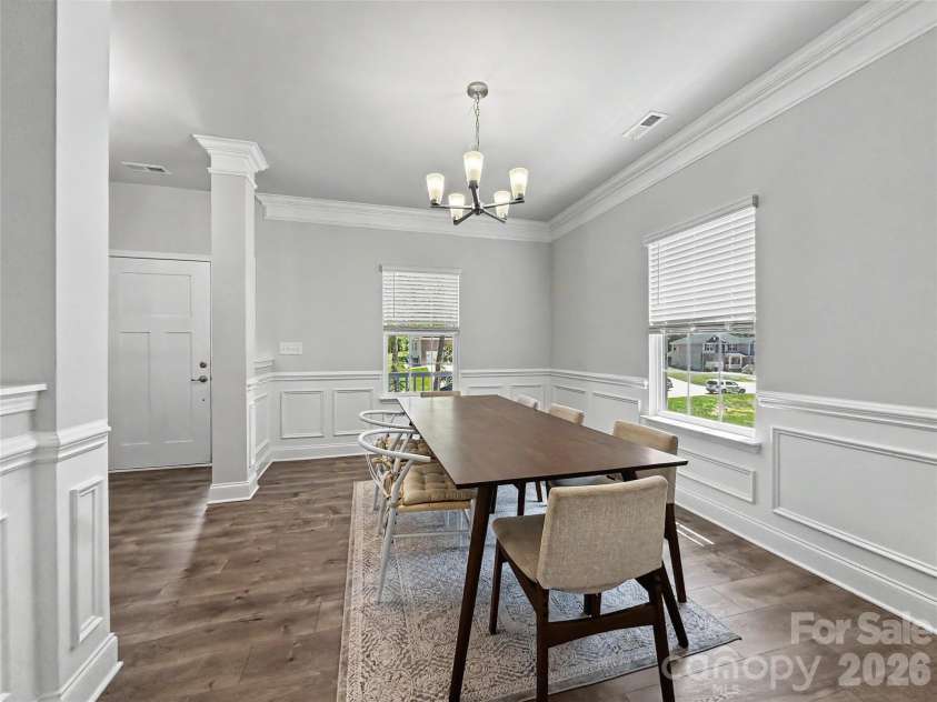 211 Macon Drive, Statesville, NC 28625.  MLS# CAR4350284, YatesRealty ID 21265. 