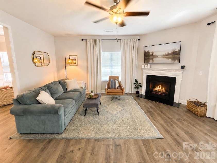 211 Macon Drive, Statesville, NC 28625.  MLS# CAR4350284, YatesRealty ID 21265. 