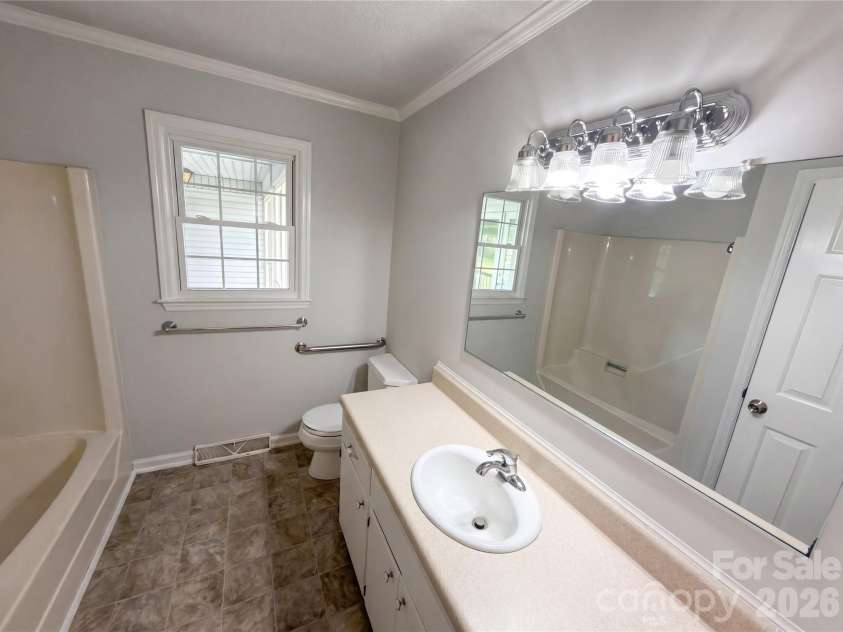 2077 Strafford Drive, Lancaster, SC 29720.  MLS# CAR4380456, YatesRealty ID 21266. 