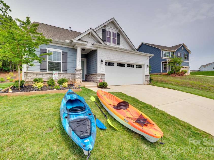 15298 Windward Lane, Lancaster, SC 29720.  MLS# CAR4214358, YatesRealty ID 21268. 2 Kayaks included w/ acceptable offer